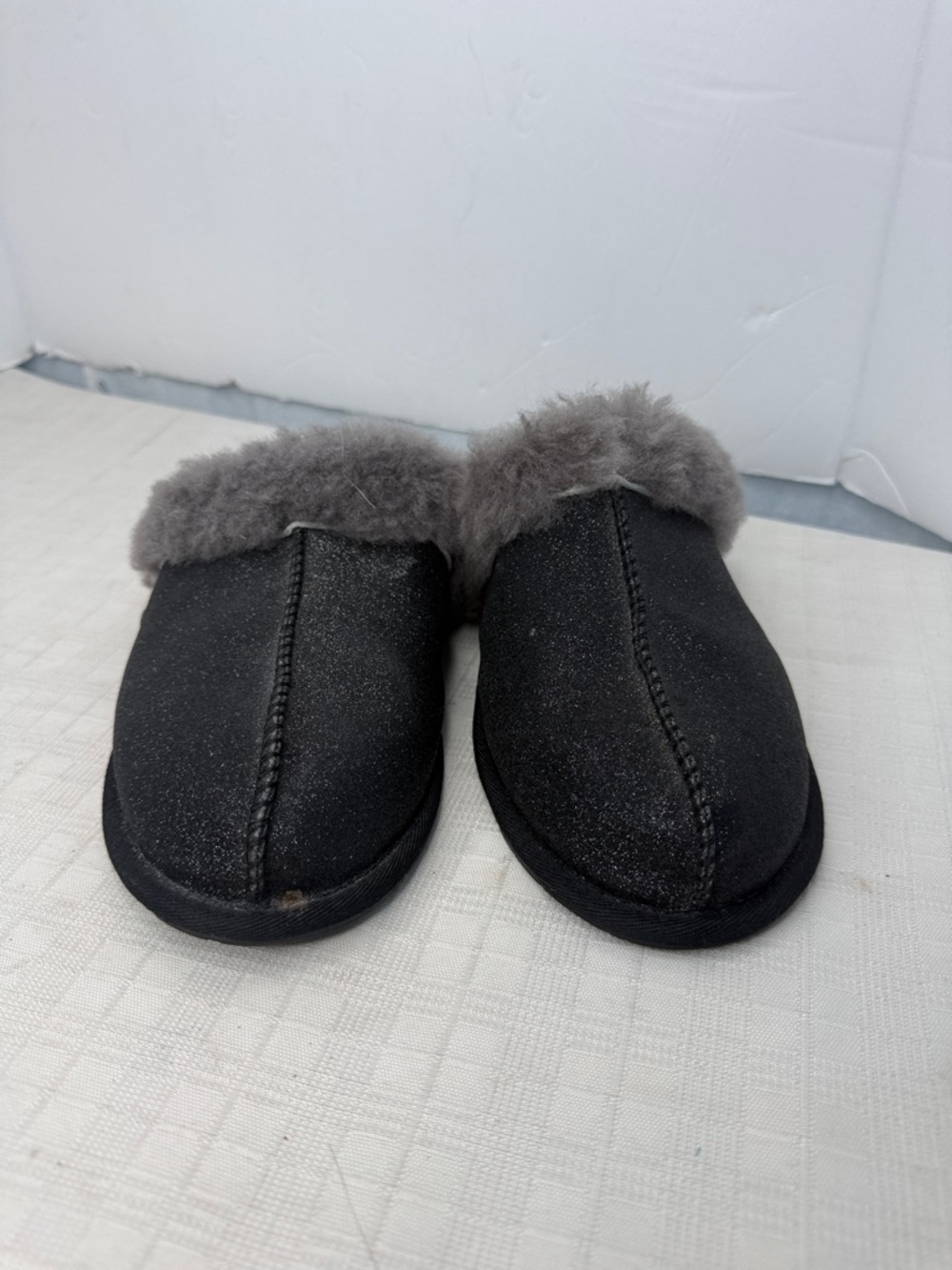 UGG
Scuffette II Suede Slippers